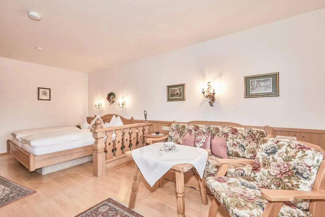 Haus Theresa Reit im Winkl Apartment